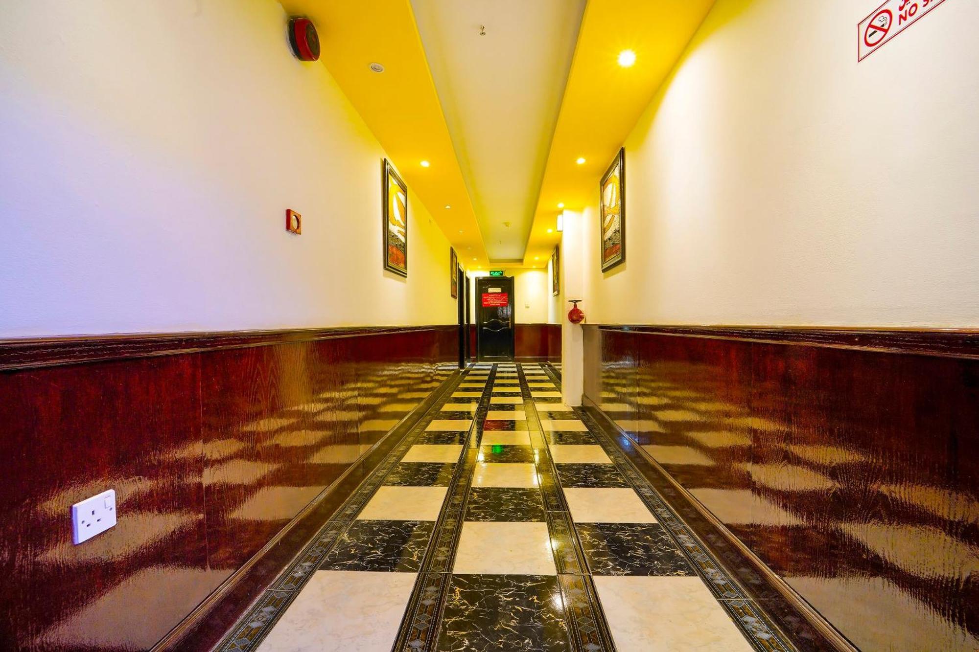 Oyo 124 Al Salam Palace Hotel Manama Exterior foto
